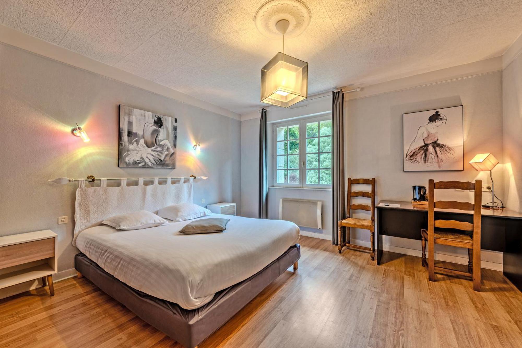 Logis De La Corniche Hotel